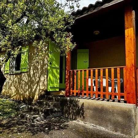 Hotel Les Persedes Lavilledieu  Экстерьер фото