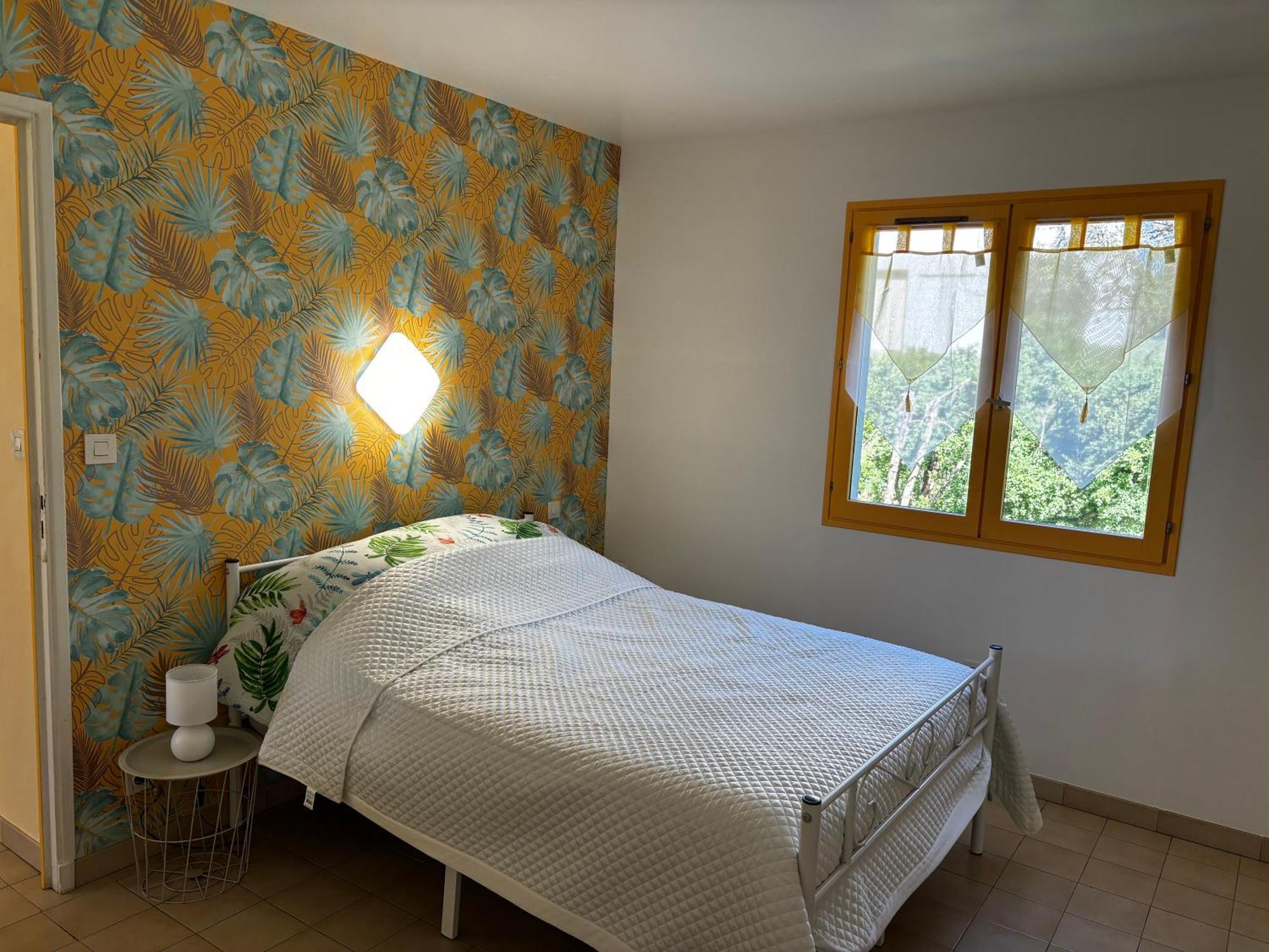 Hotel Les Persedes Lavilledieu  Экстерьер фото